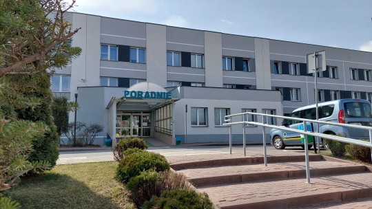 Starachowicki szpital - wejście do poradni 